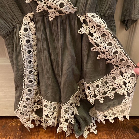 Cute little jumper/bathing suit cover up. - Picture 5 of 5